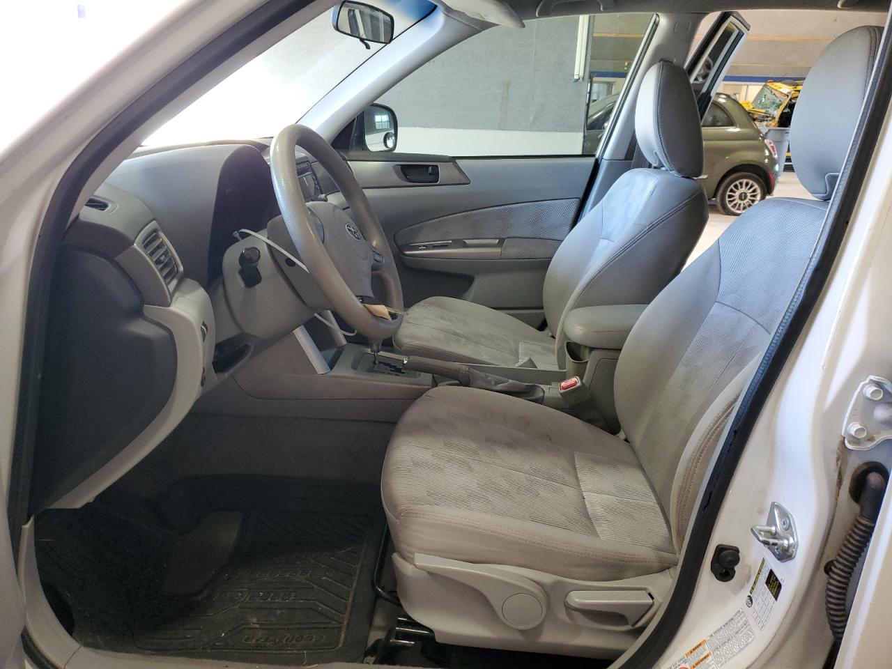 2010 Subaru Forester - Image 7