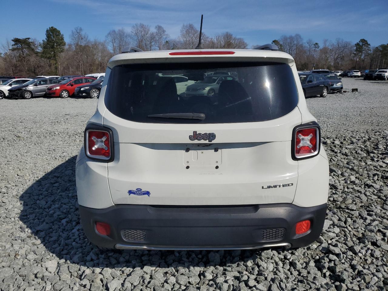 2016 Jeep Renegade - Image 6