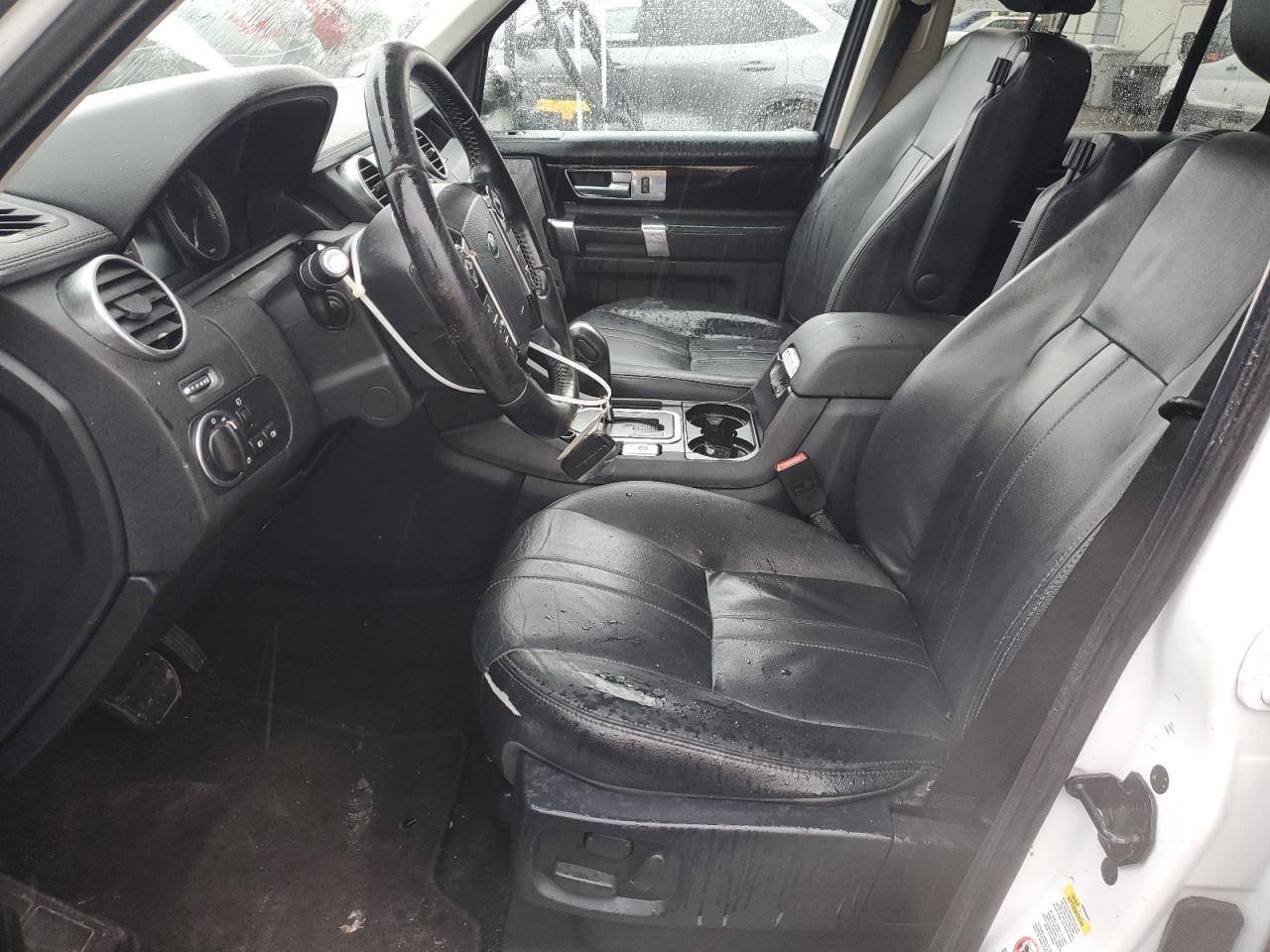 2013 Land Rover LR4 - Image 7