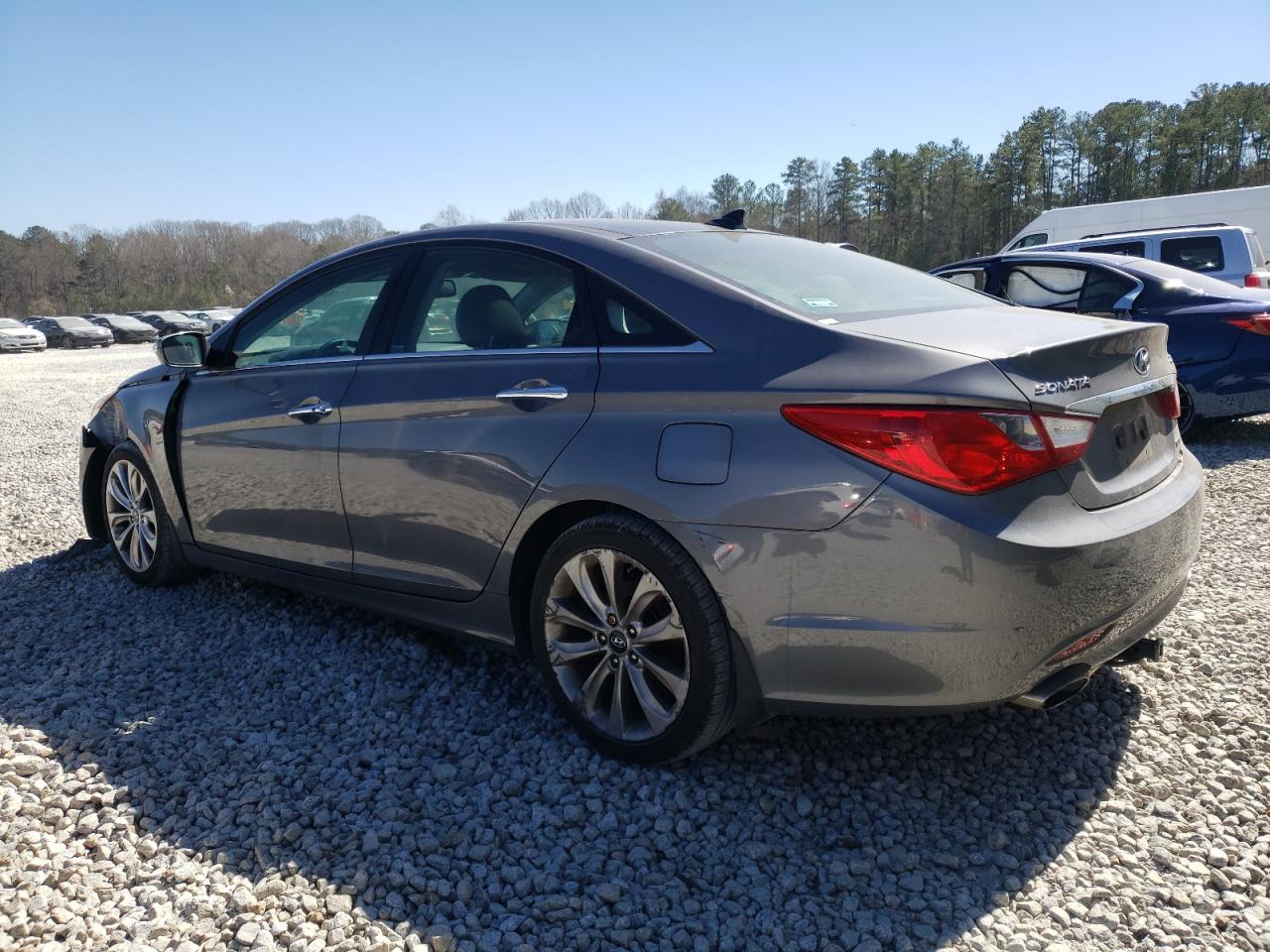 2012 Hyundai Sonata - Image 2