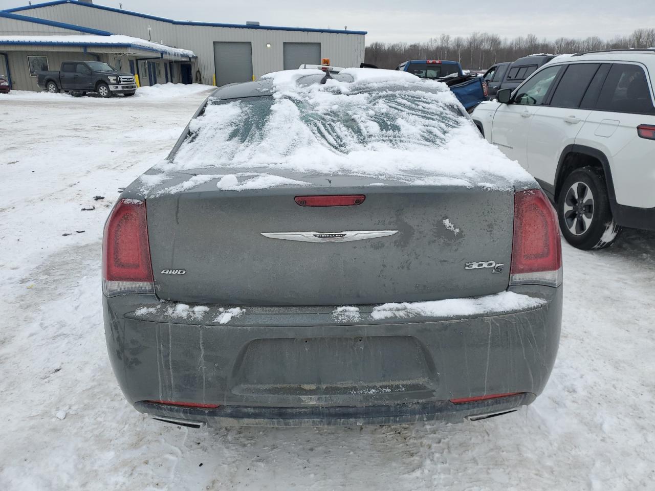 2017 Chrysler 300 - Image 6