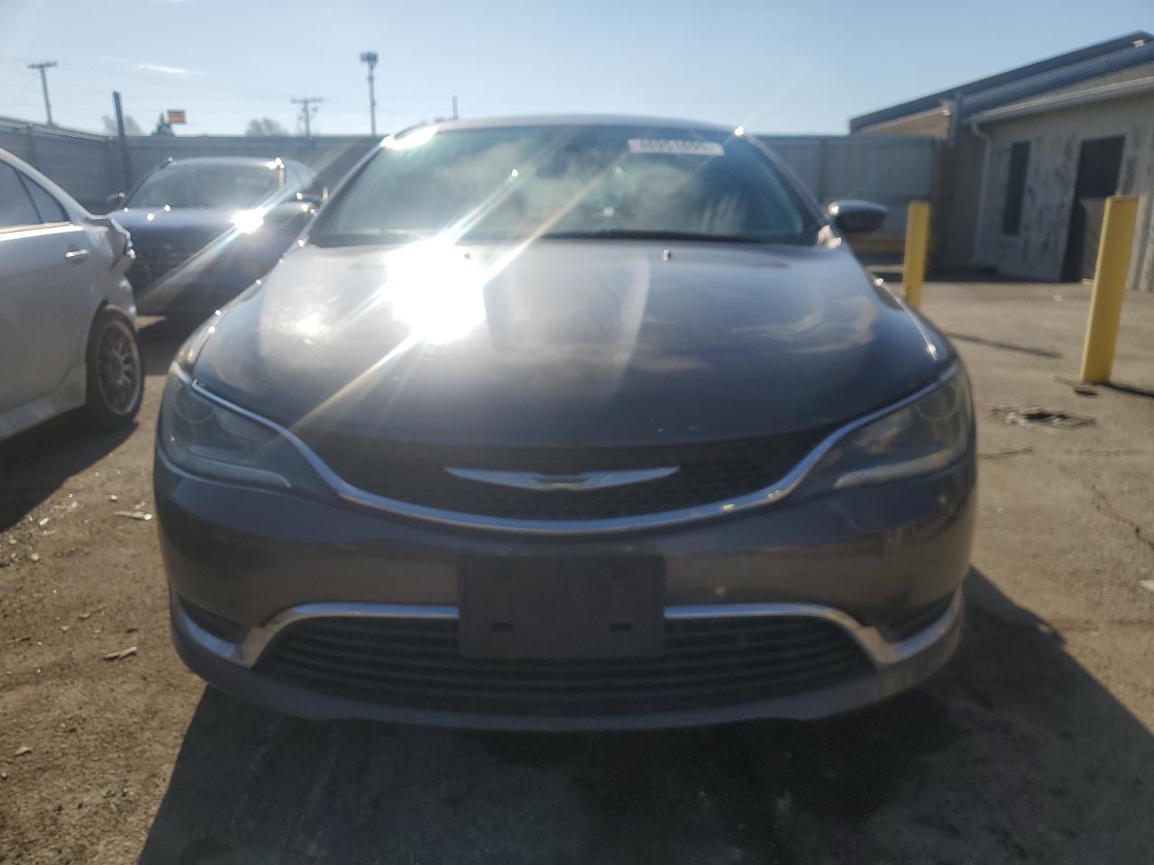 2015 Chrysler 200 - Image 5