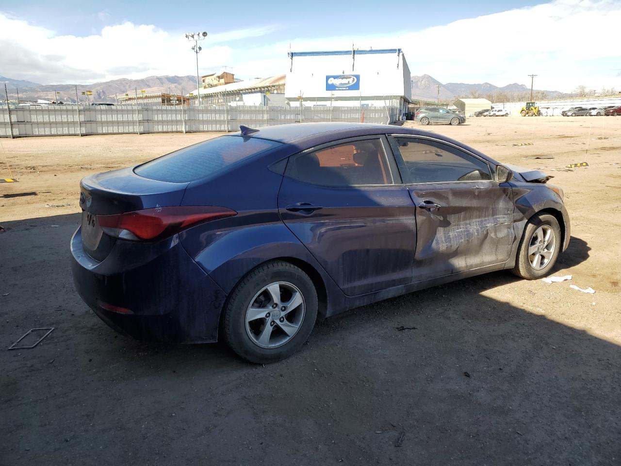 2014 Hyundai Elantra - Image 3