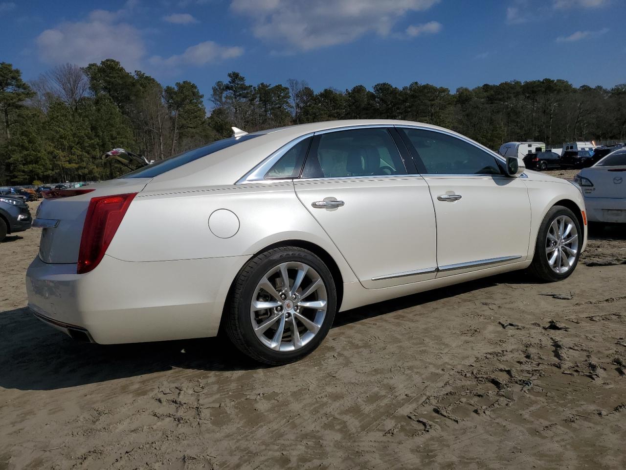 2014 Cadillac XTS - Image 3