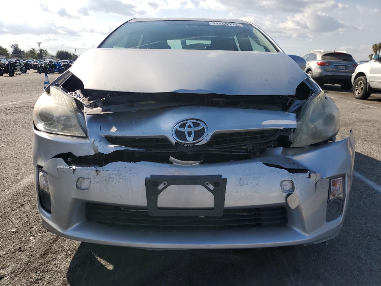 2011 Toyota Prius - Image 5
