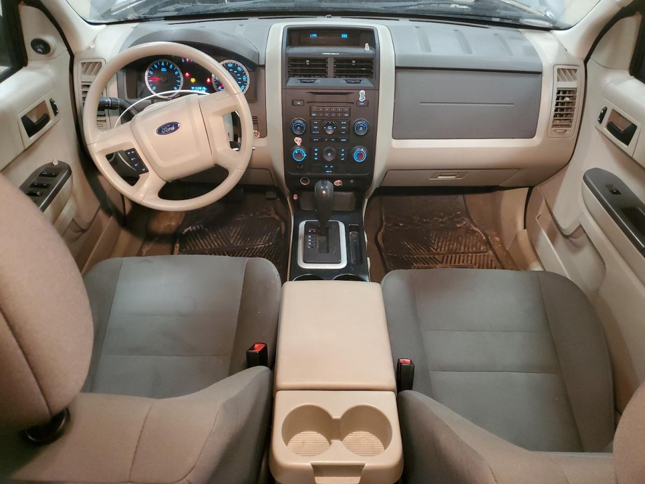 2010 Ford Escape - Image 8