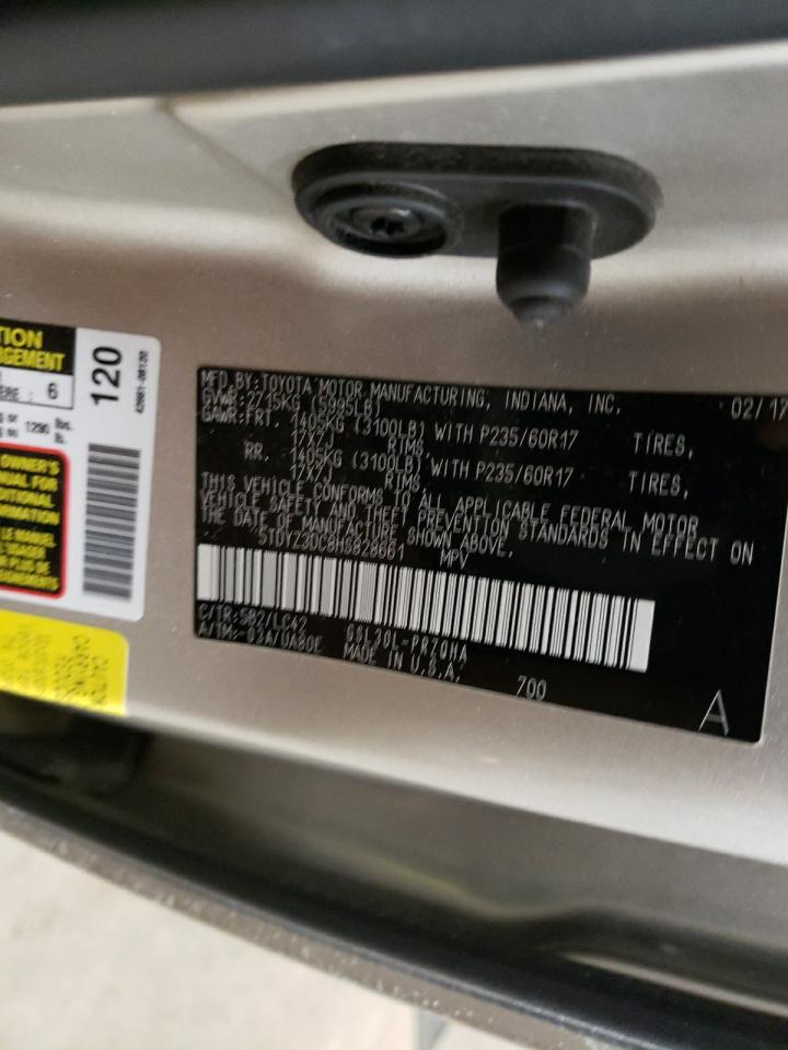 2017 Toyota Sienna - Image 13