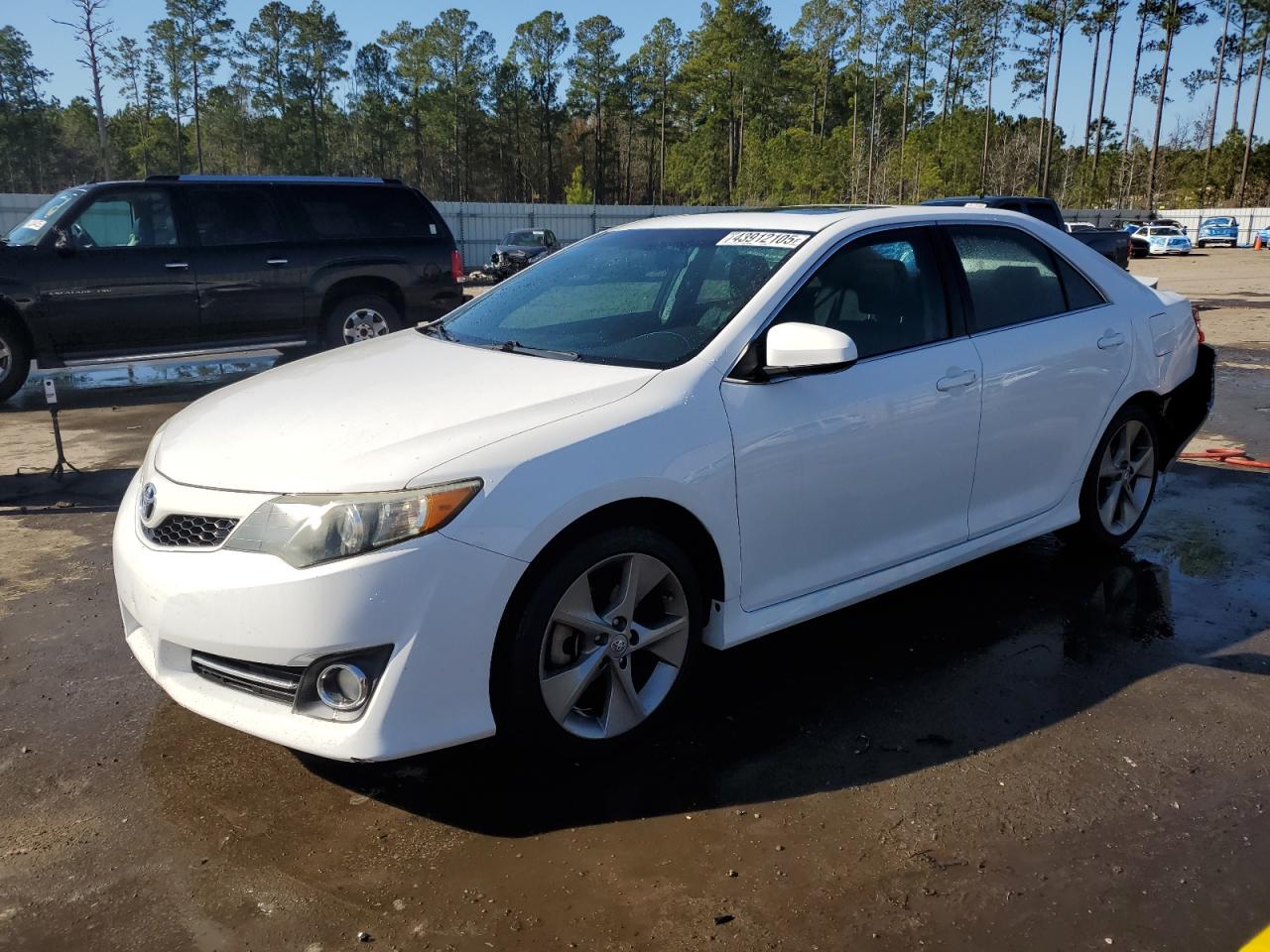 2014 Toyota Camry - Image 1