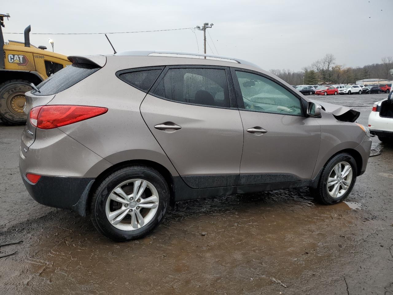 2012 Hyundai Tucson - Image 3