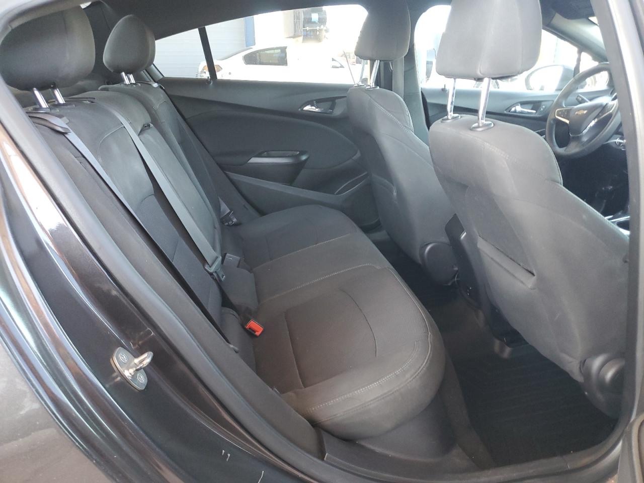 2017 Chevrolet Cruze - Image 10
