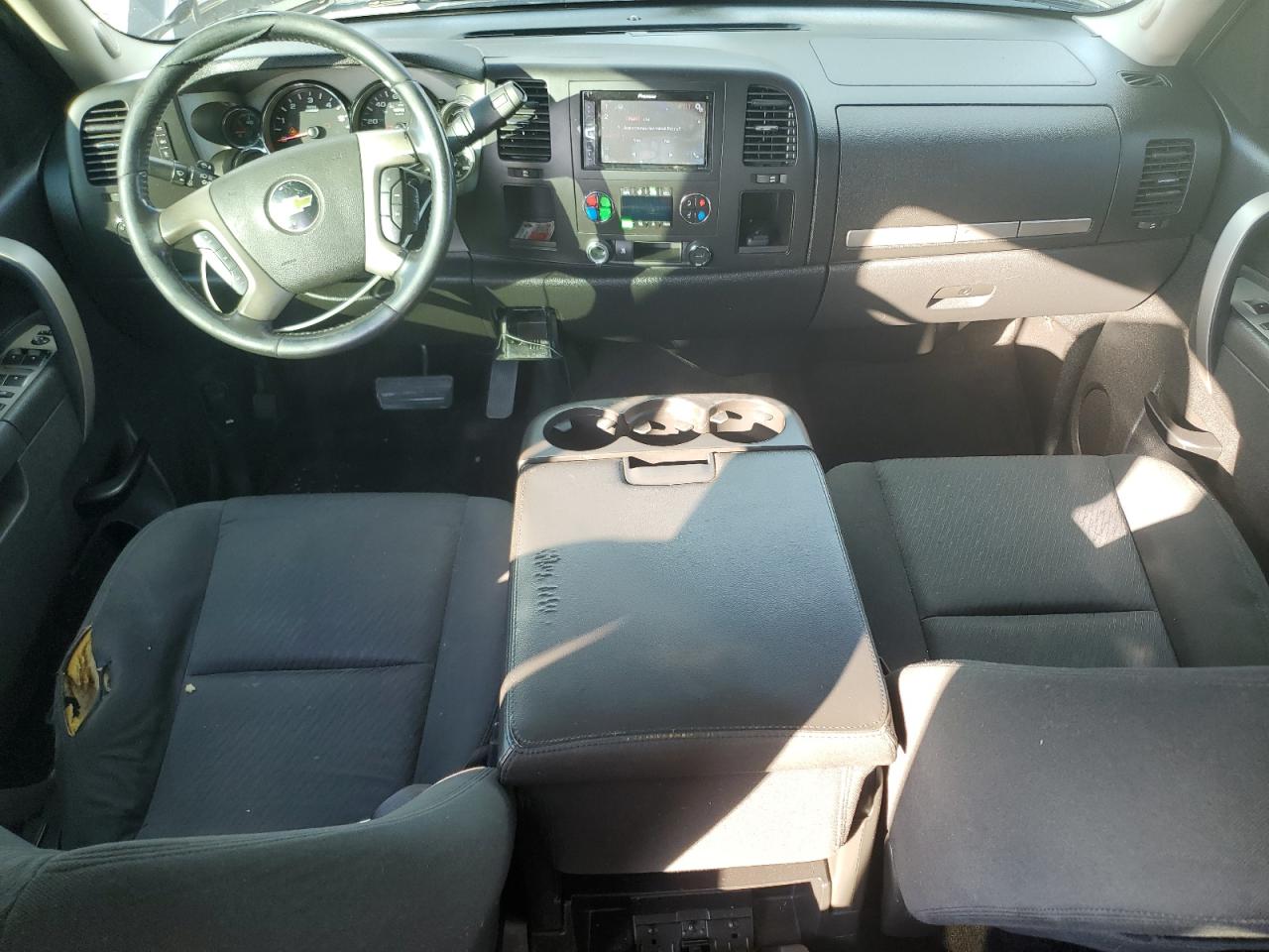 2011 Chevrolet Silverado - Image 8