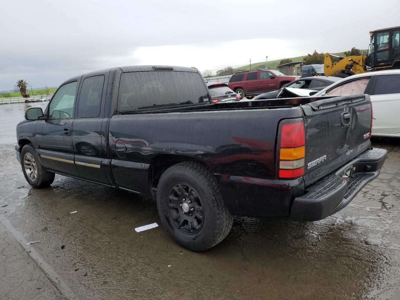 2003 Chevrolet Silverado - Image 2