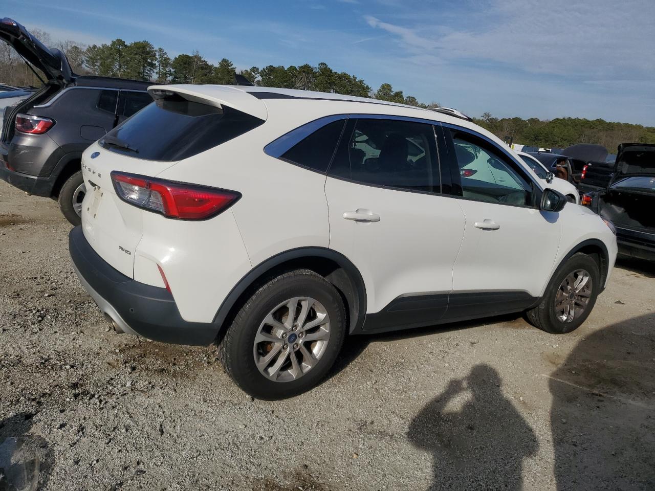 2022 Ford Escape - Image 3