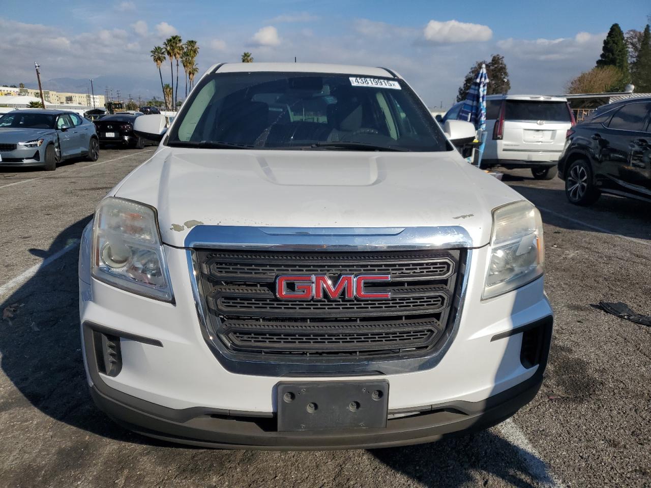 2016 GMC Terrain - Image 5
