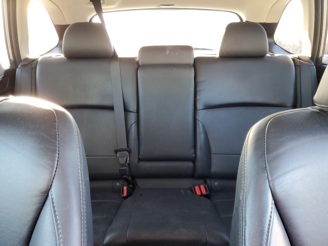 2015 Subaru Outback - Image 10
