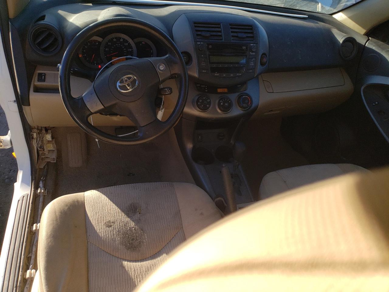 2011 Toyota RAV 4 - Image 8