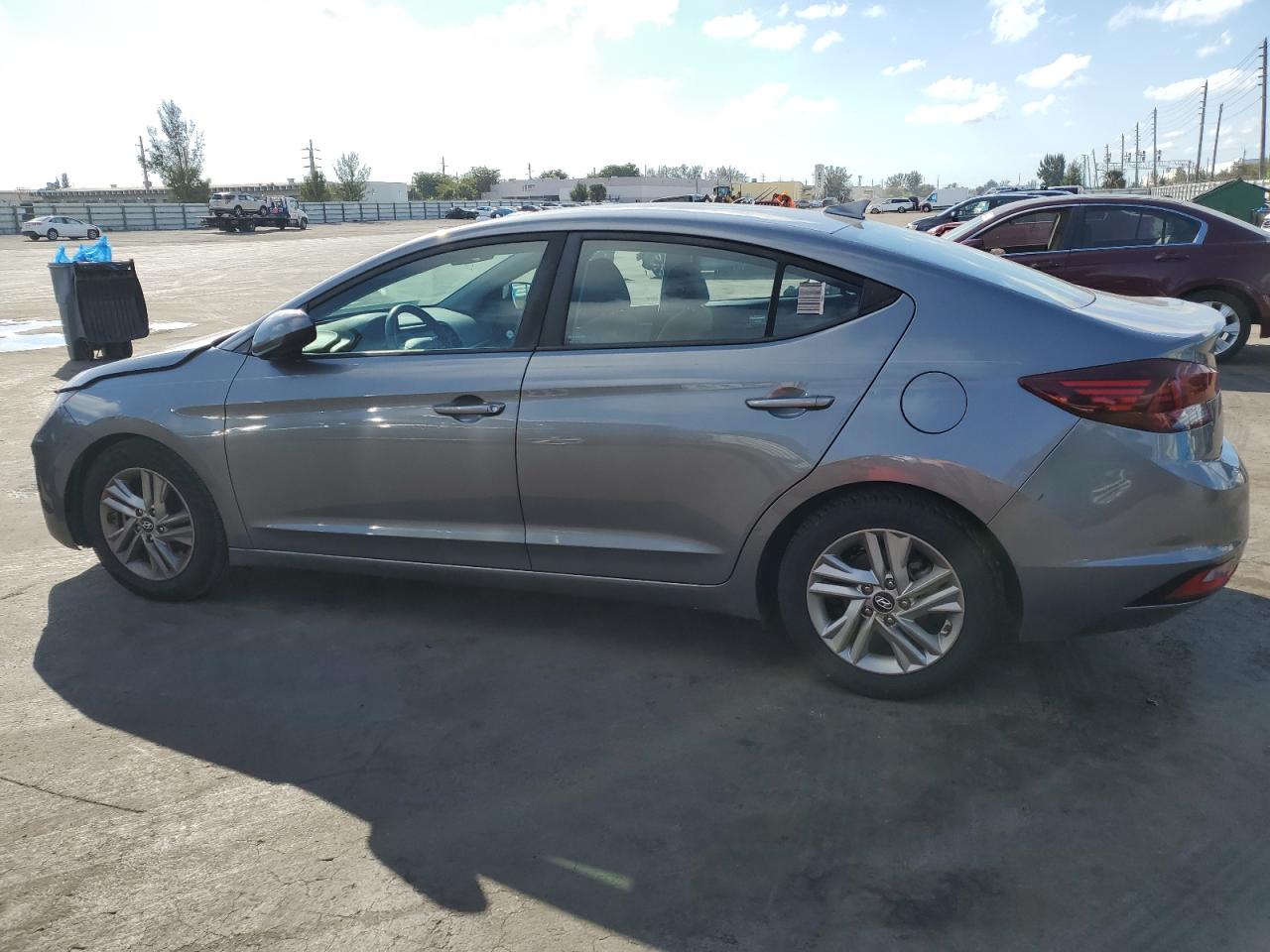 2019 Hyundai Elantra - Image 2