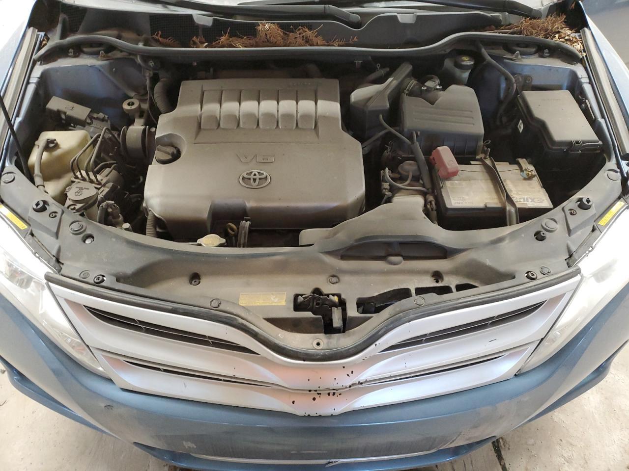 2010 Toyota Venza - Image 12