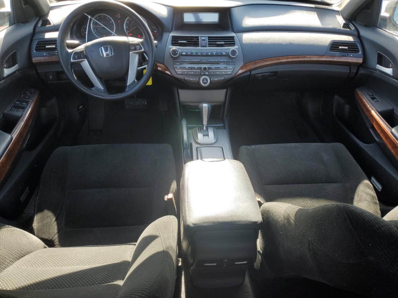 2011 Honda Accord - Image 8