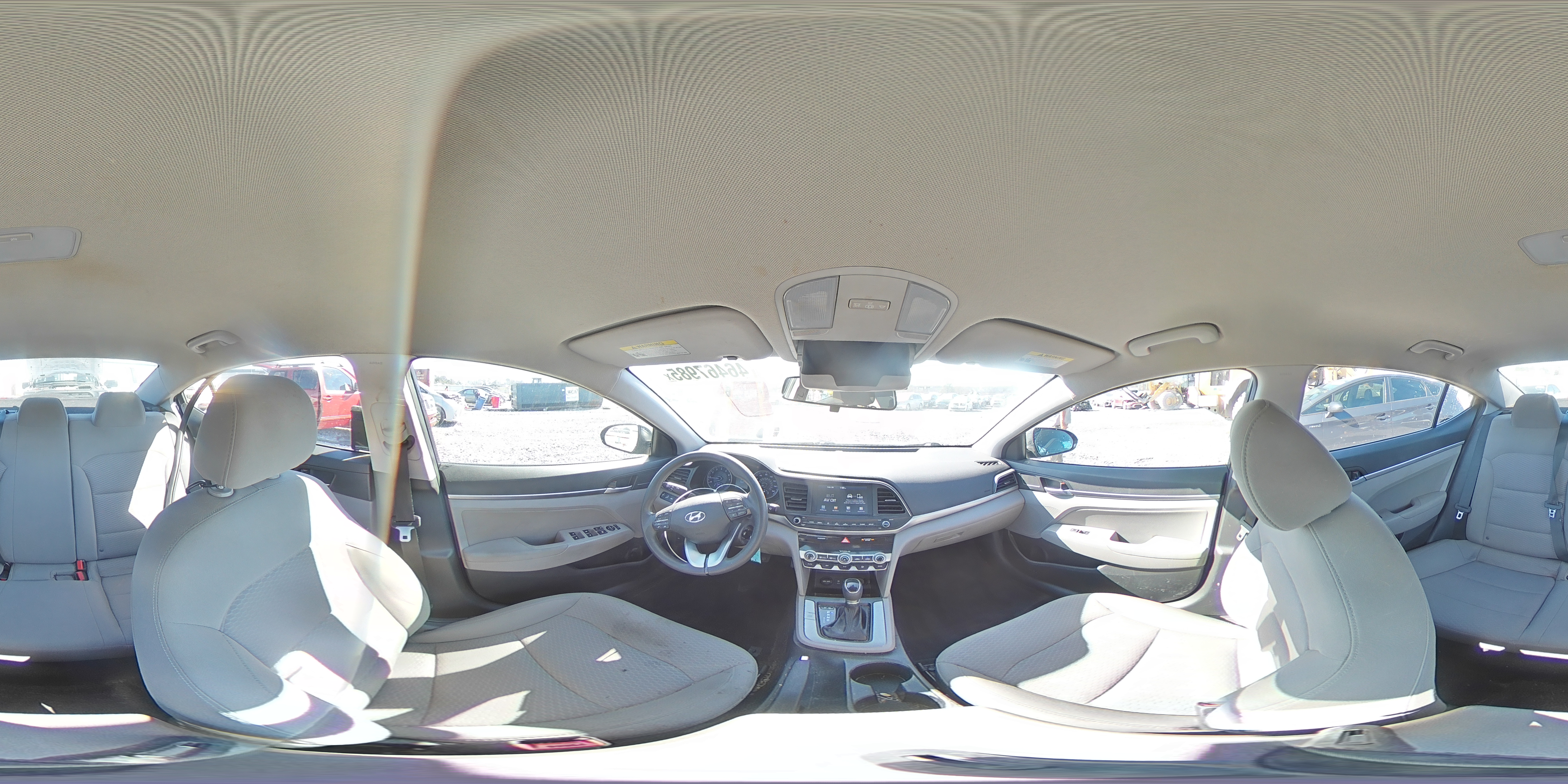 2020 Hyundai Elantra - Image 14