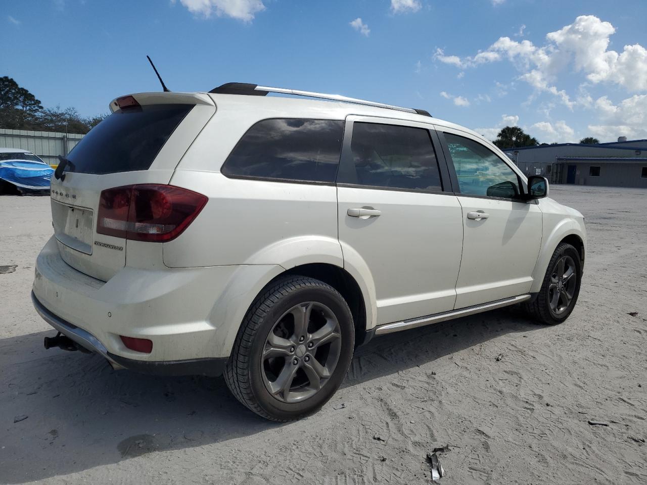 2015 Dodge Journey - Image 3