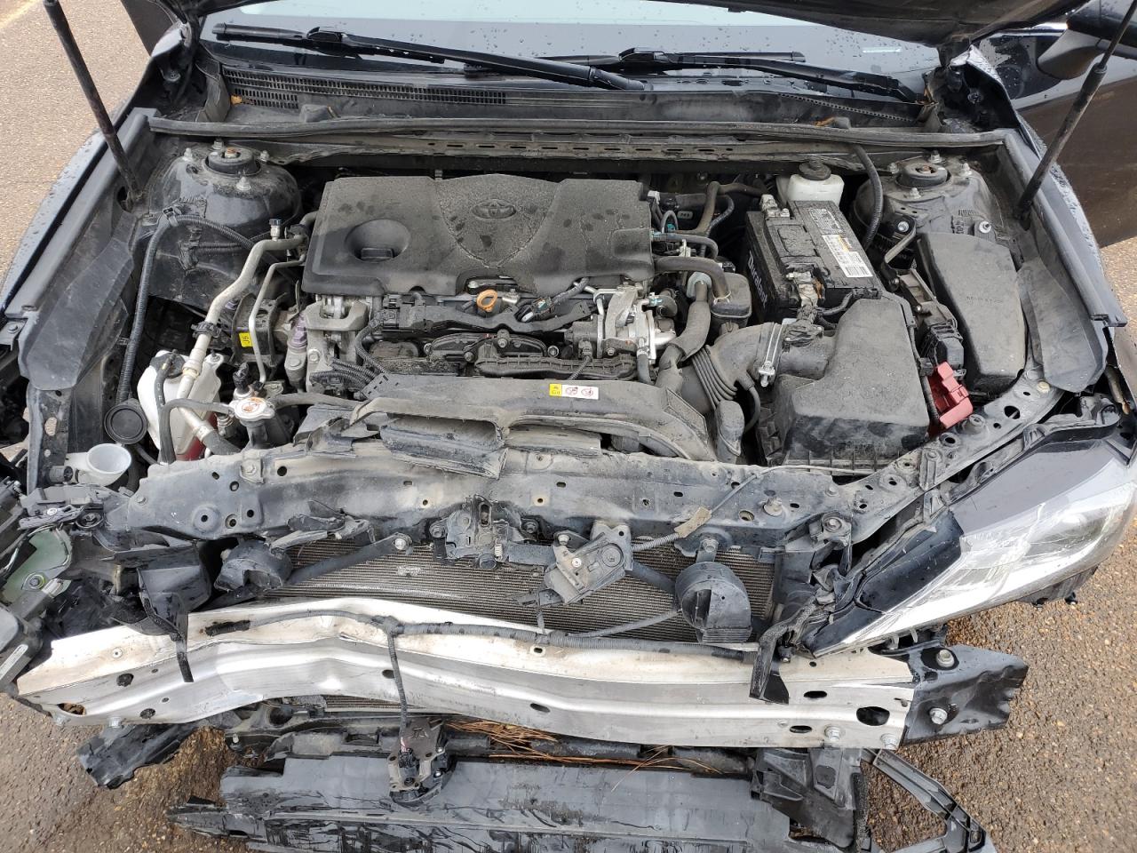 2019 Toyota Camry - Image 11