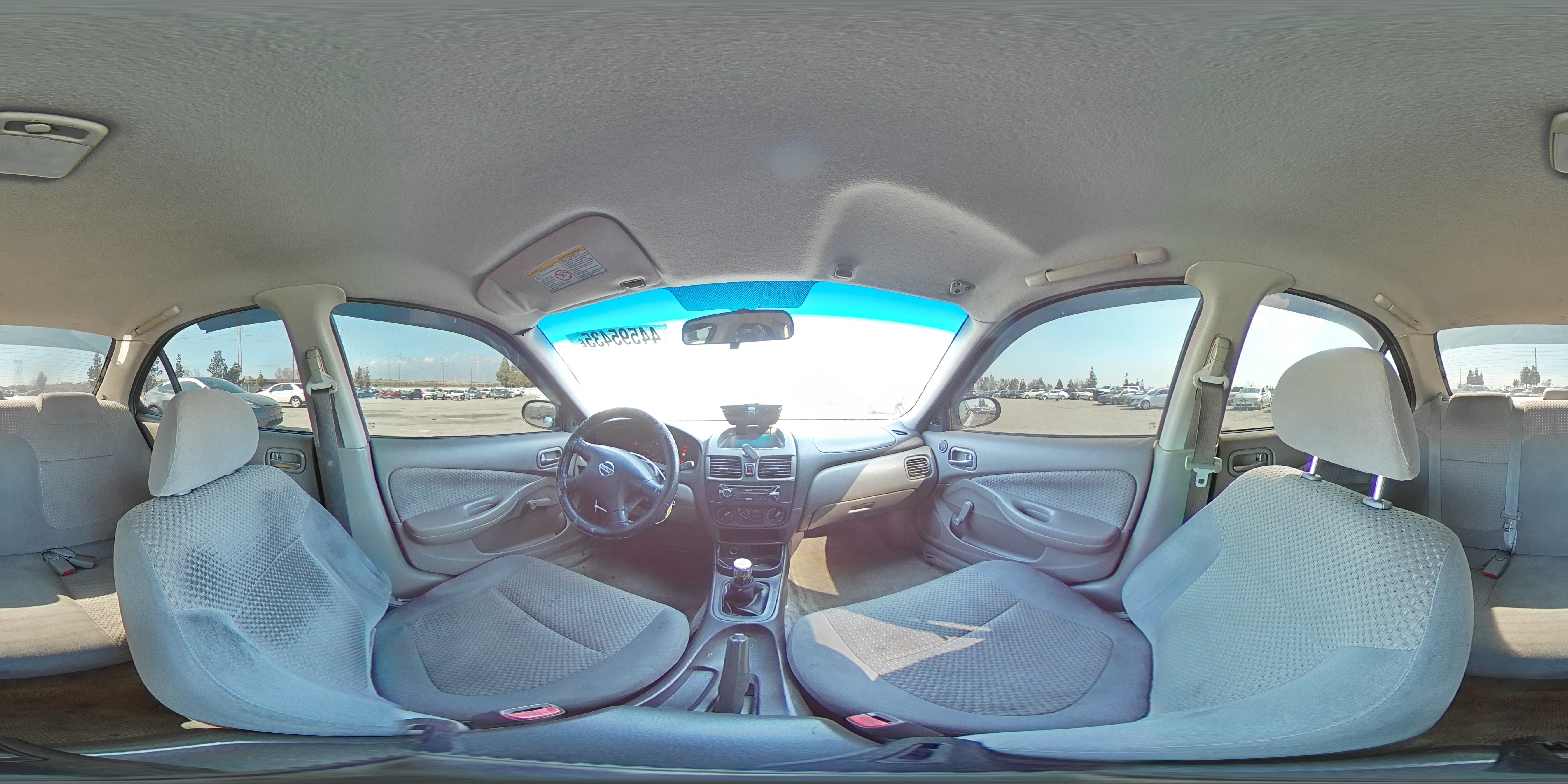 2005 Nissan Sentra - Image 13