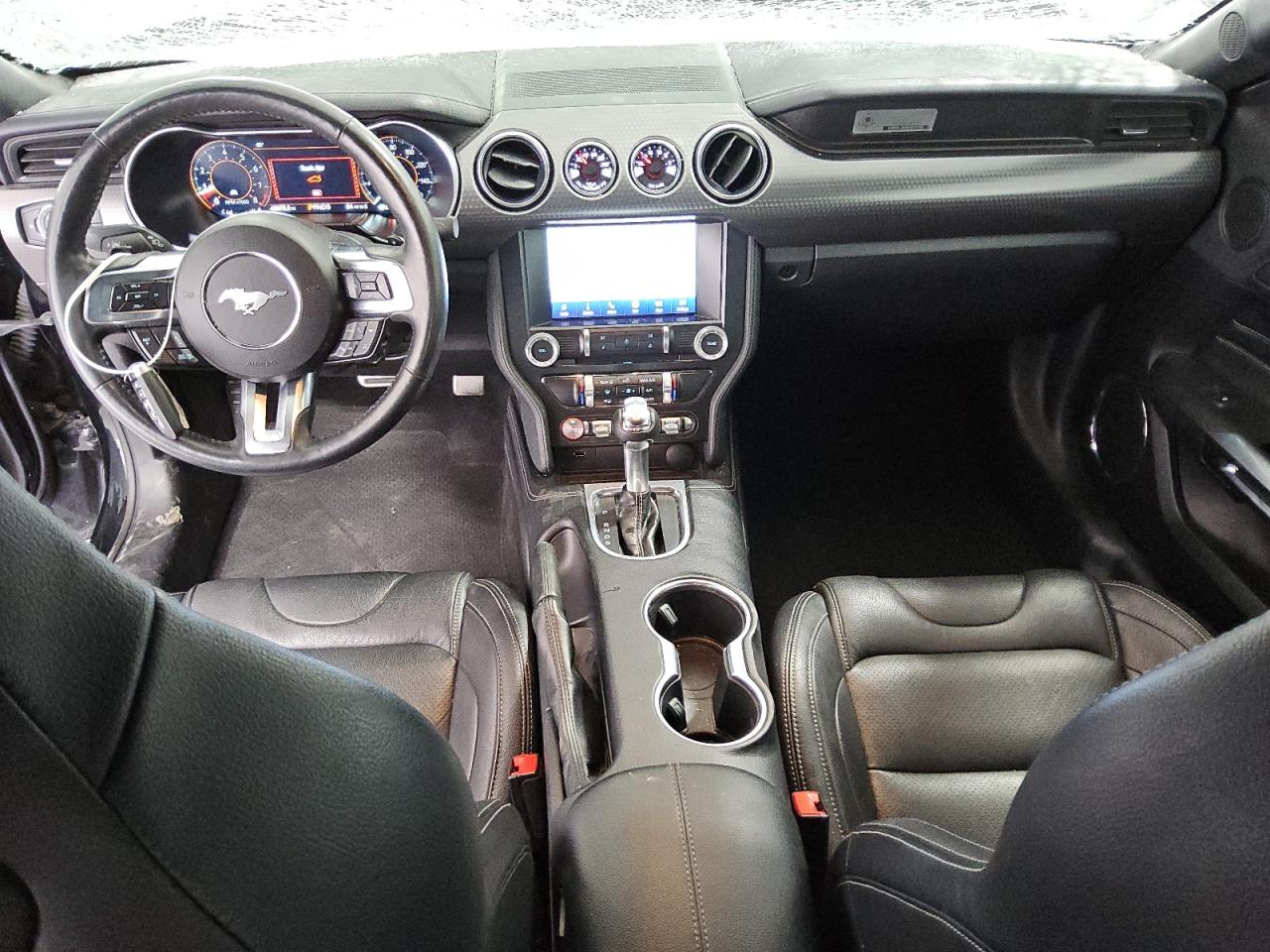 2022 Ford Mustang - Image 8