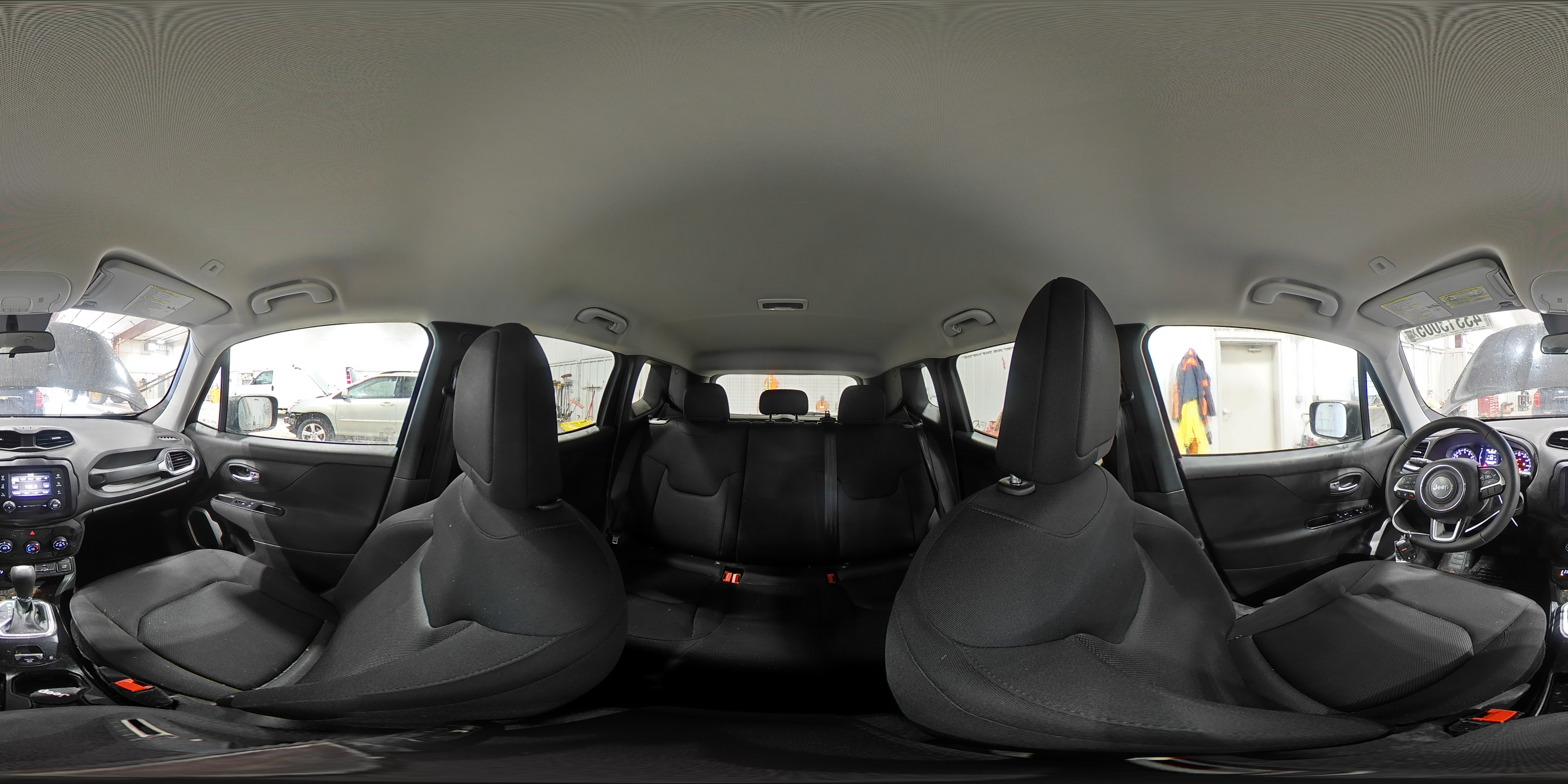 2019 Jeep Renegade - Image 14