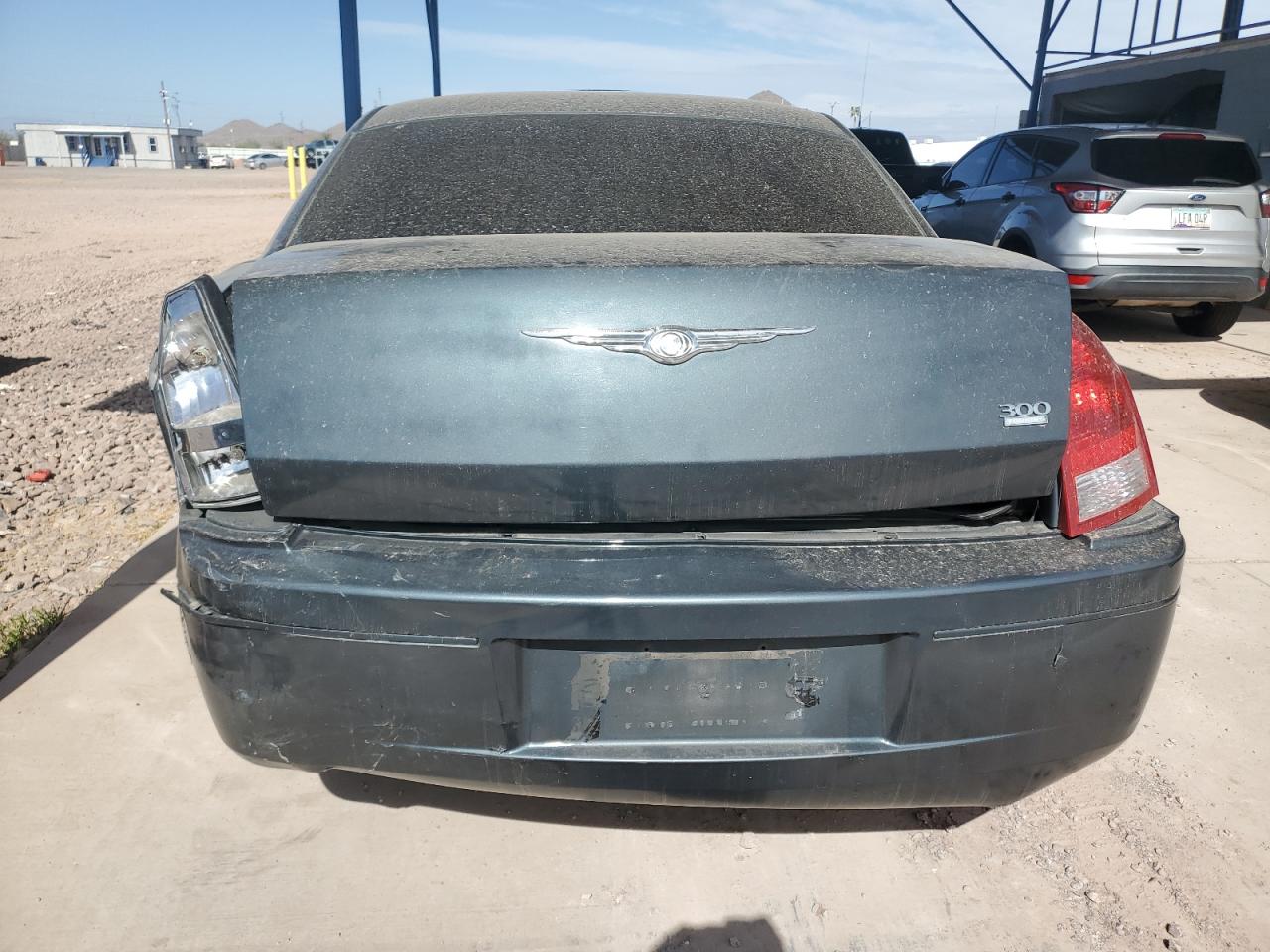 2005 Chrysler 300 - Image 6