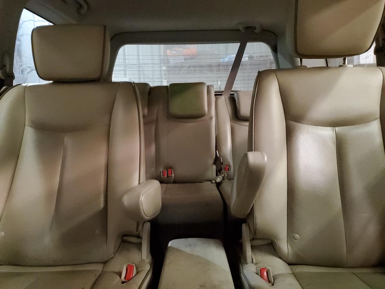 2015 Nissan Quest - Image 10