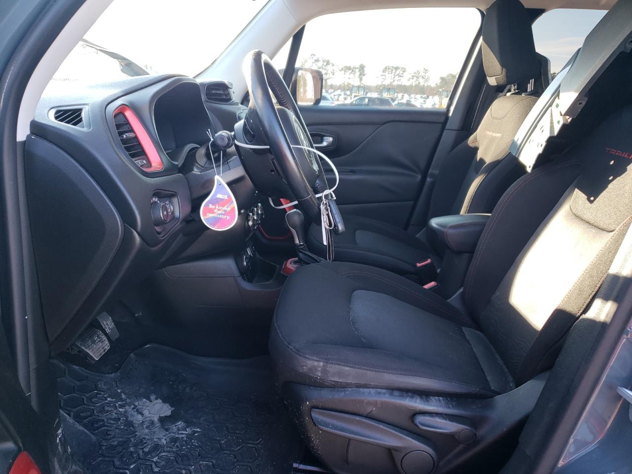2017 Jeep Renegade - Image 7