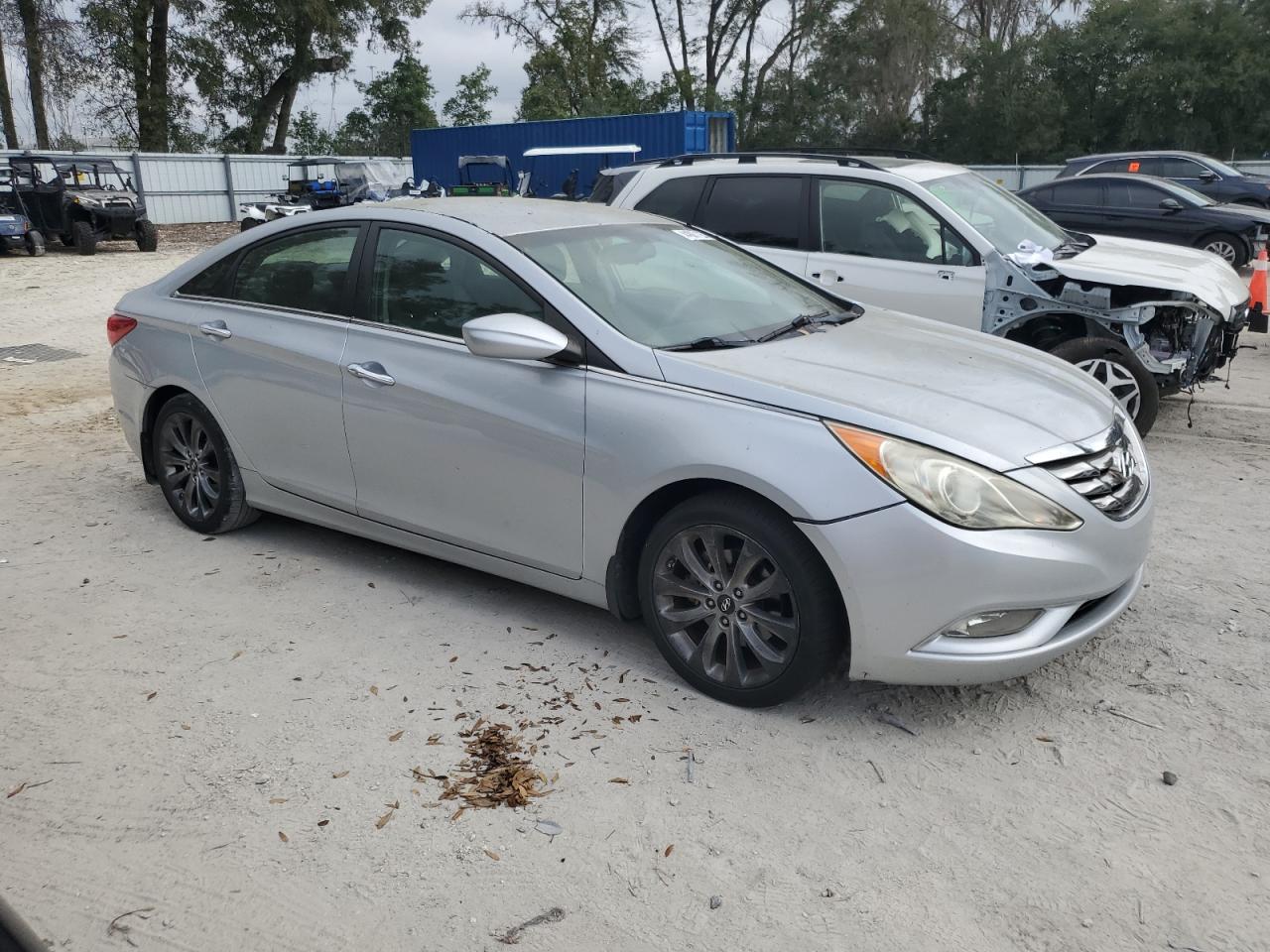 2012 Hyundai Sonata - Image 4