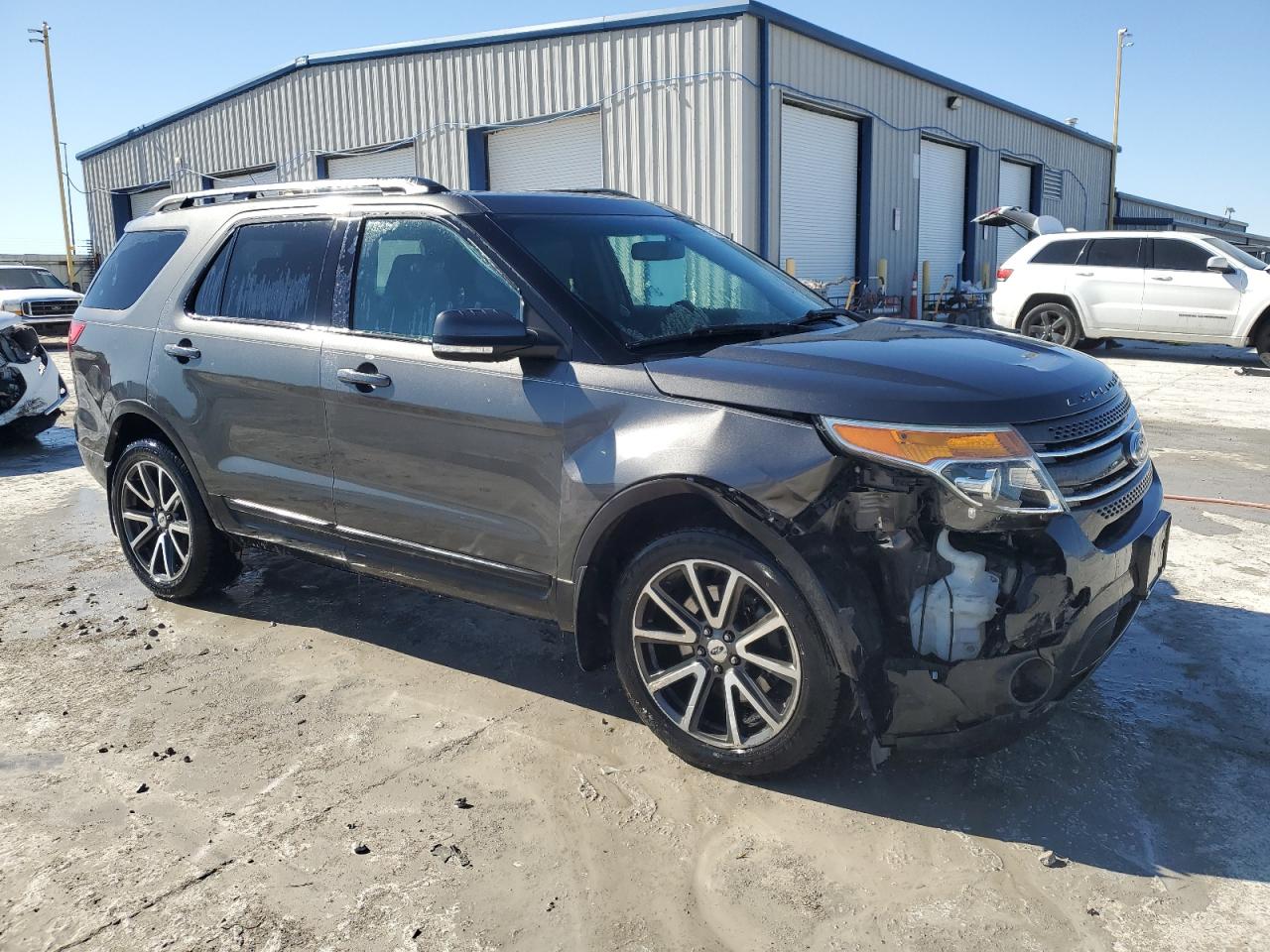 2015 Ford Explorer - Image 4