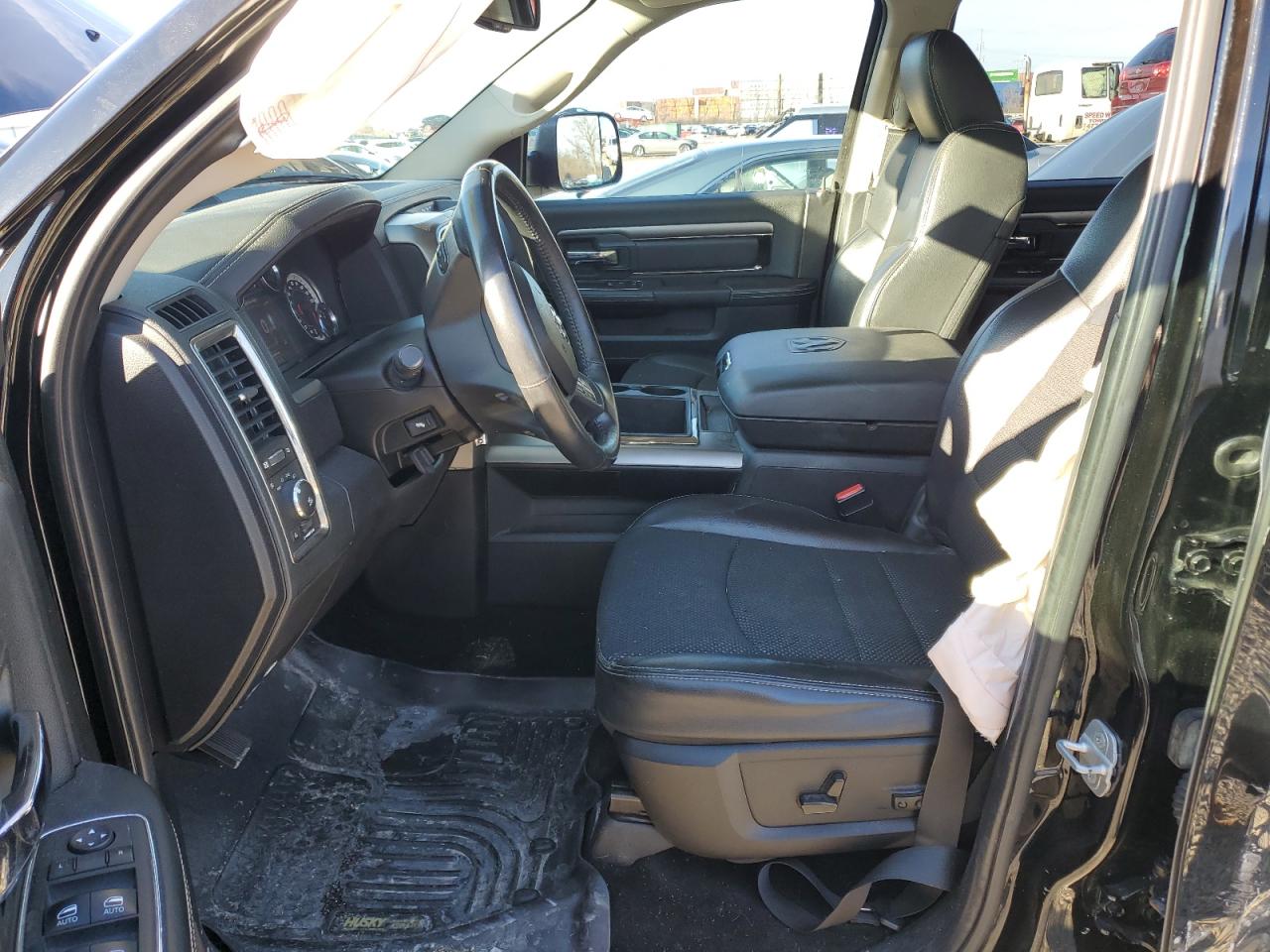 2014 RAM 1500 - Image 7