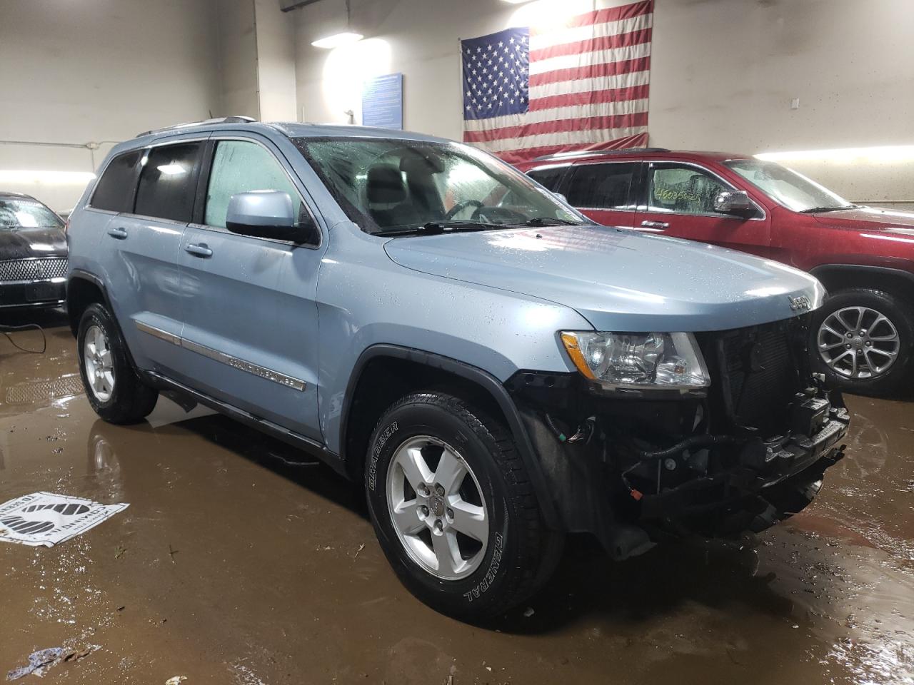 2013 Jeep Grand Cherokee - Image 4