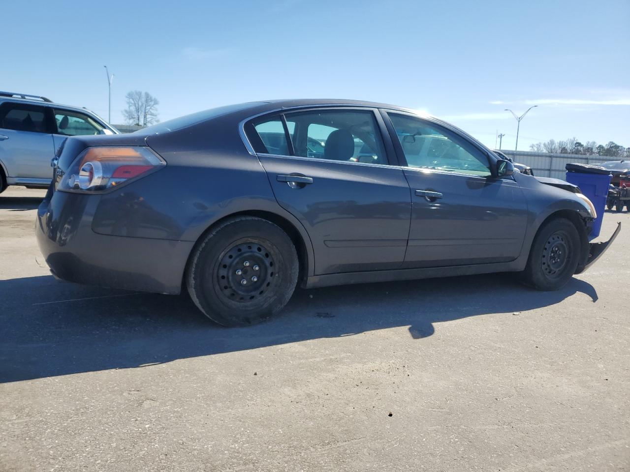 2010 Nissan Altima - Image 3
