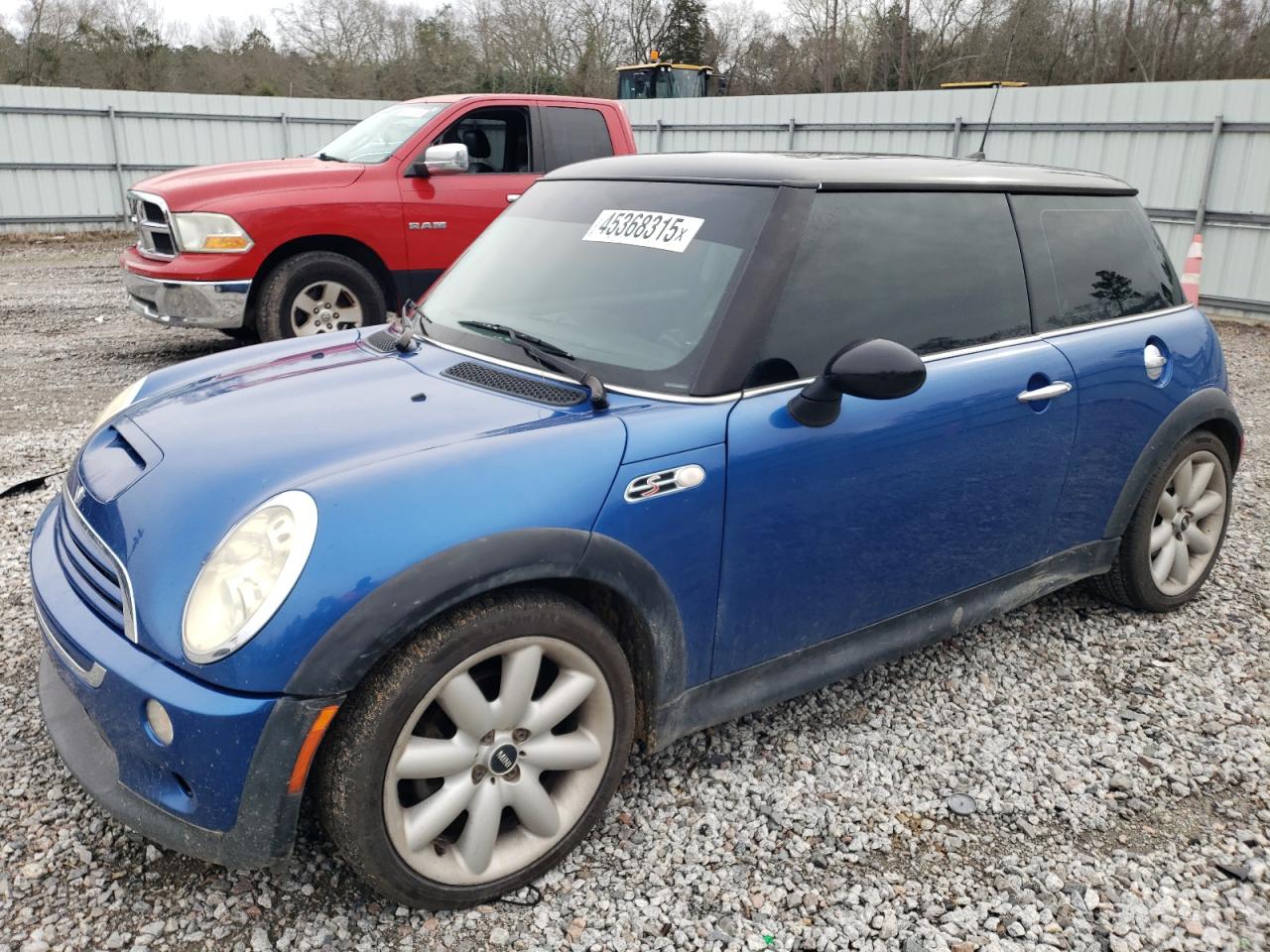 2006 MINI Cooper - Image 1