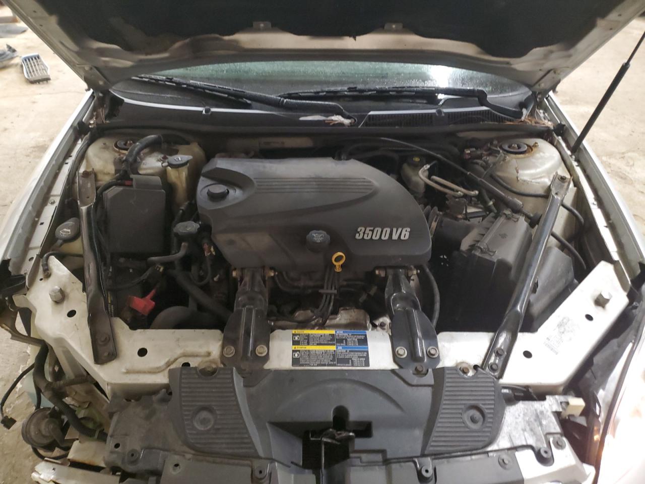 2010 Chevrolet Impala - Image 11