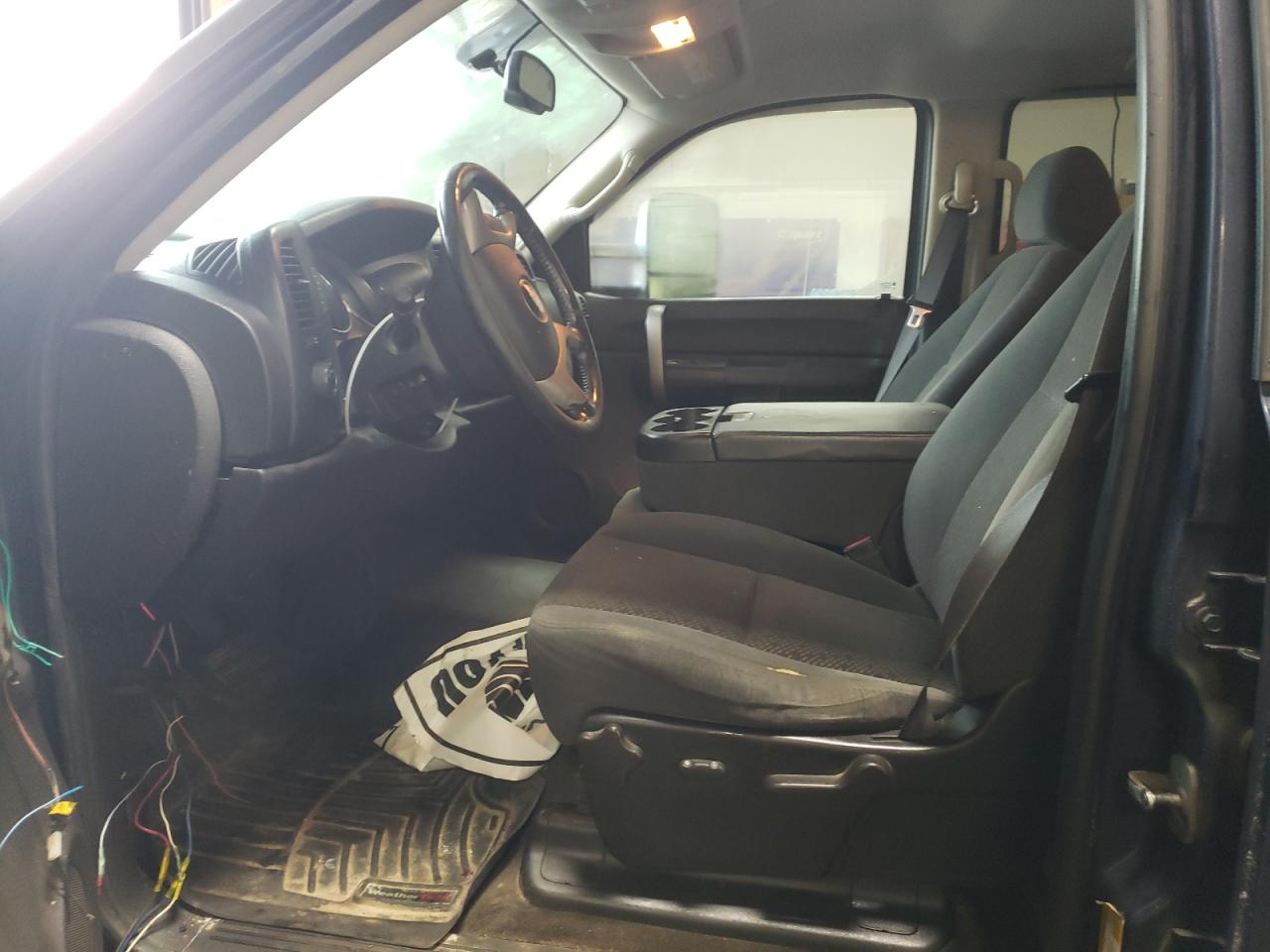 2008 Chevrolet Silverado - Image 7