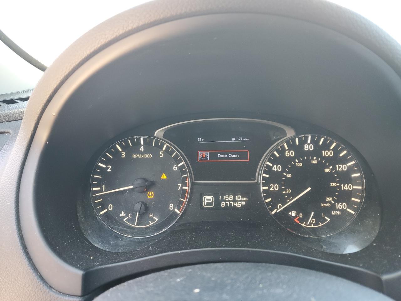 2015 Nissan Altima - Image 9