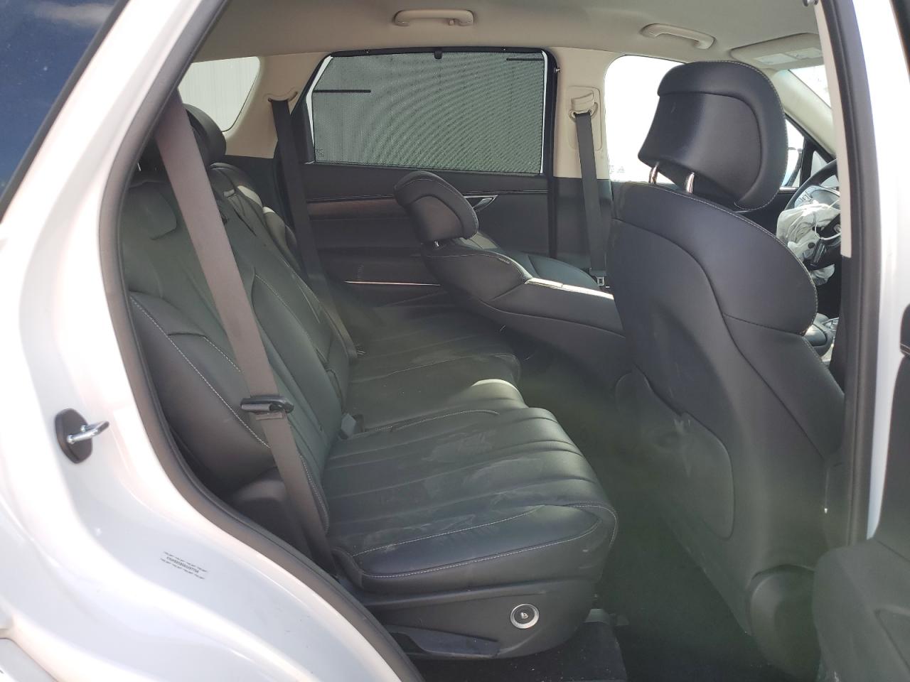 2024 Genesis GV80 - Image 10