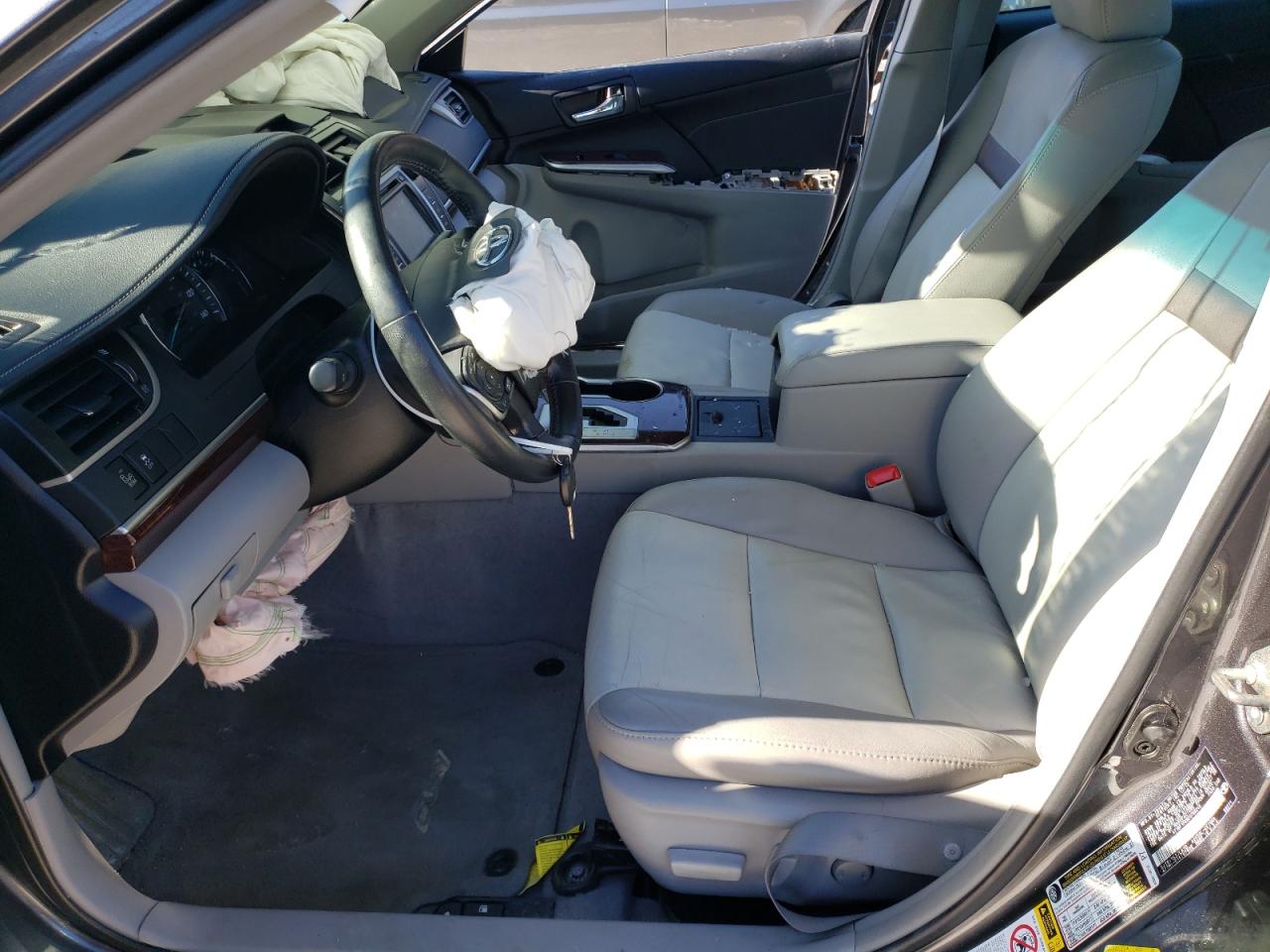 2014 Toyota Camry - Image 7