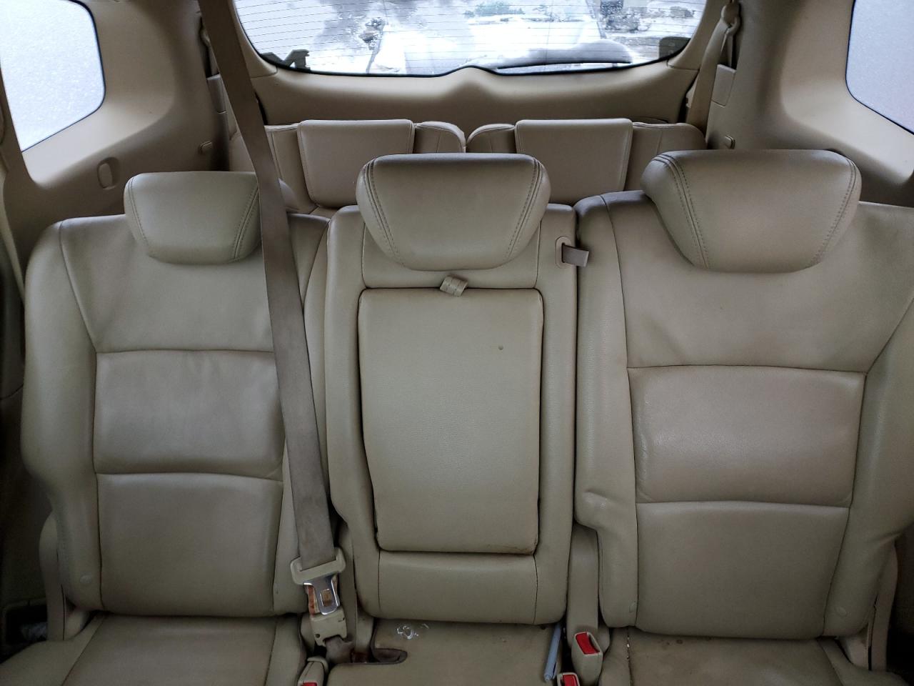 2009 Subaru Tribeca - Image 10