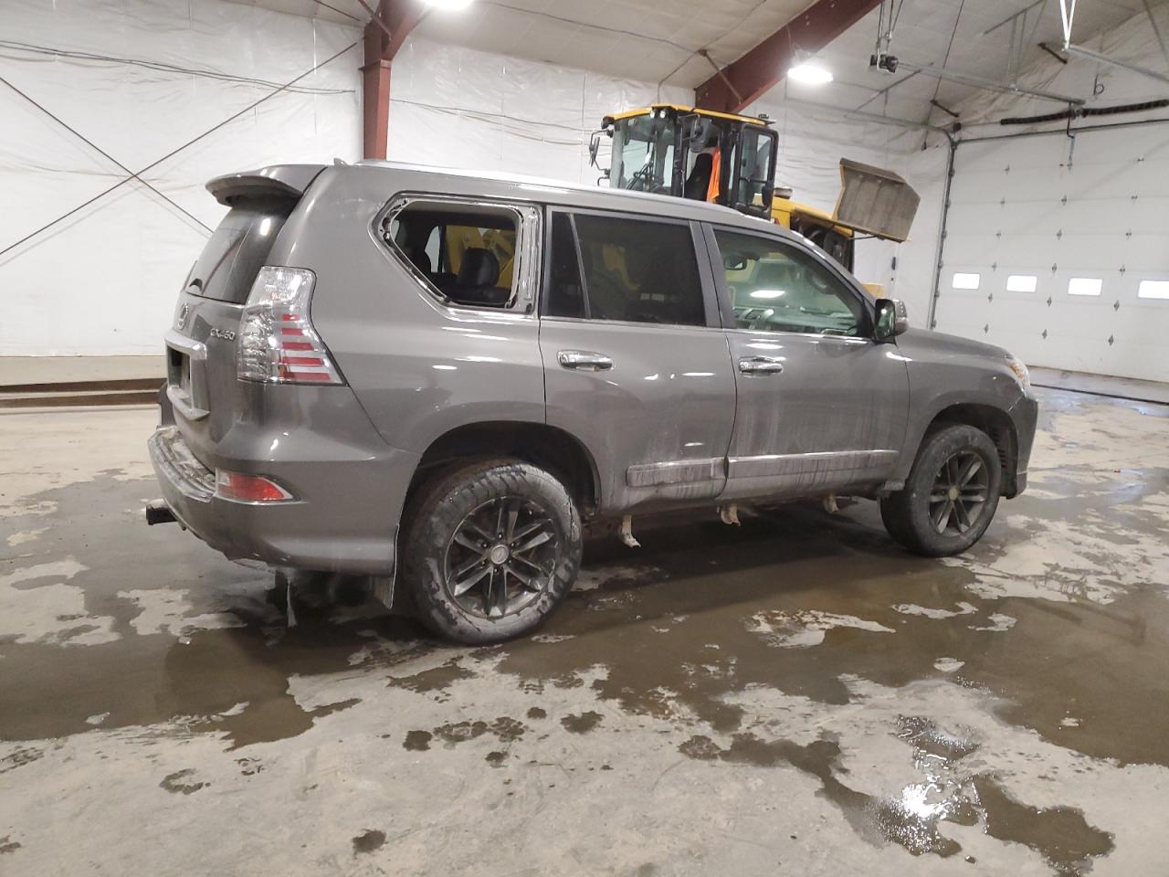 2014 Lexus GX - Image 3