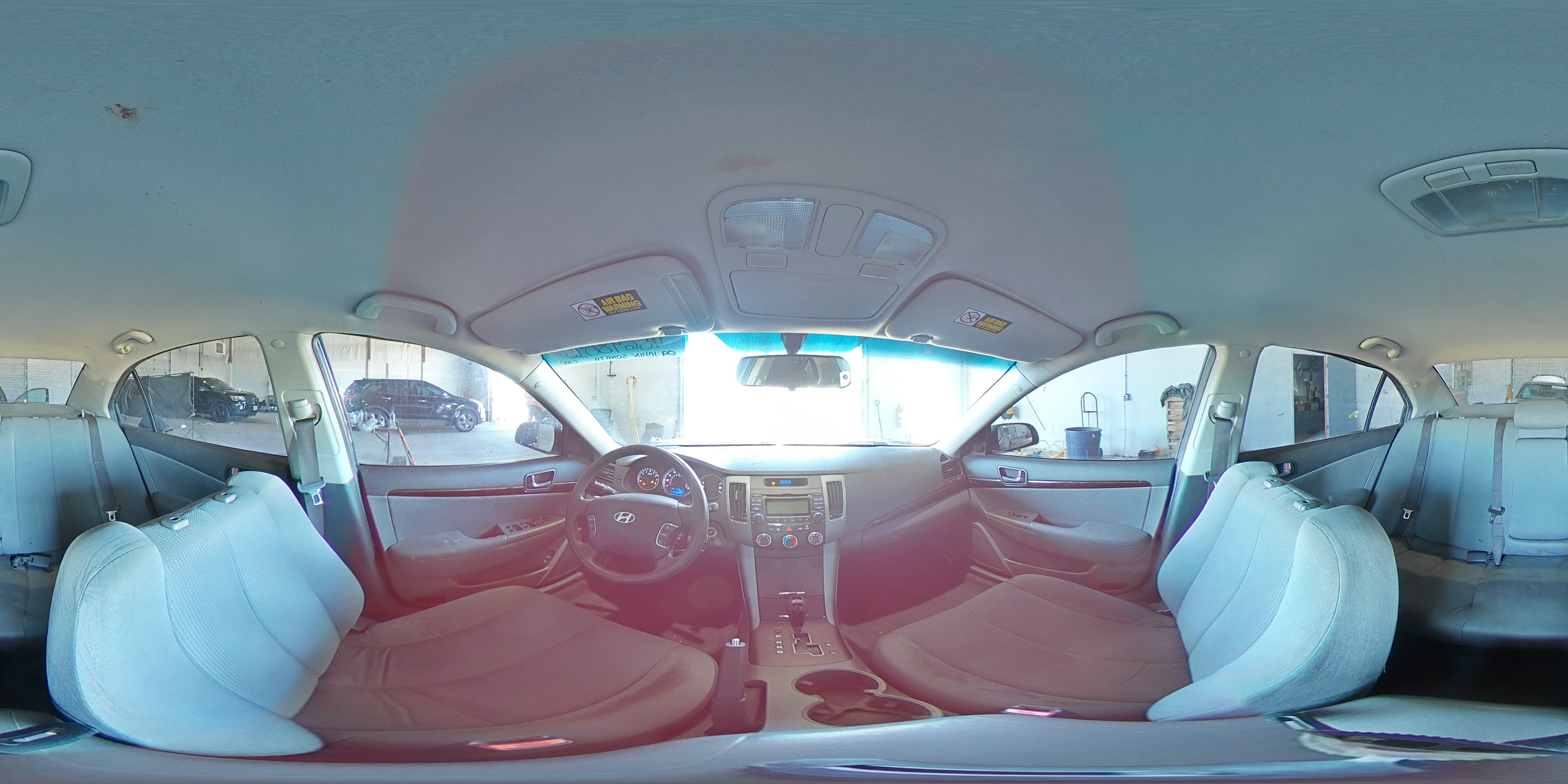2009 Hyundai Sonata - Image 13