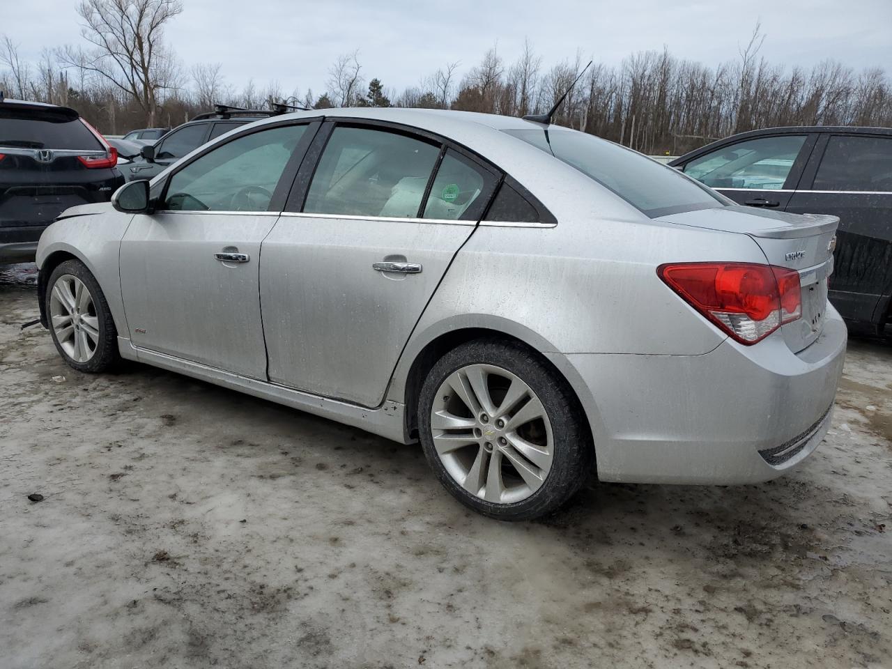 2014 Chevrolet Cruze - Image 2