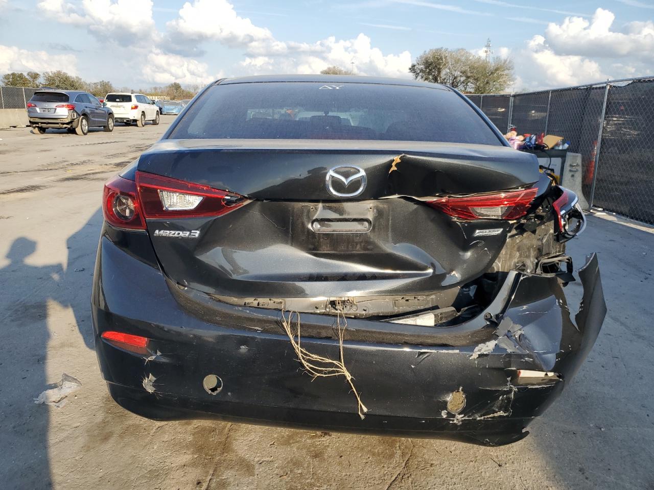 2014 Mazda 3 - Image 6