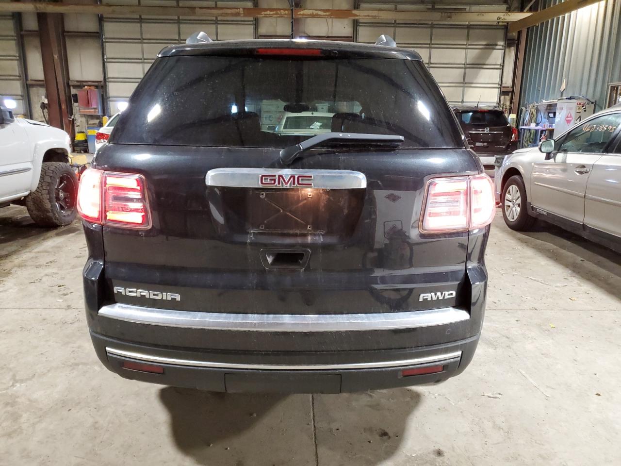 2014 GMC Acadia - Image 6