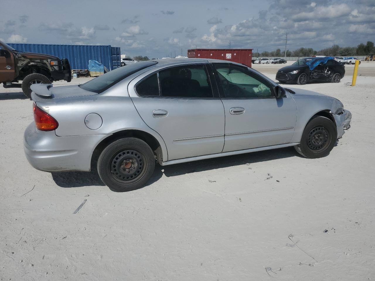 2003 Oldsmobile Alero - Image 3
